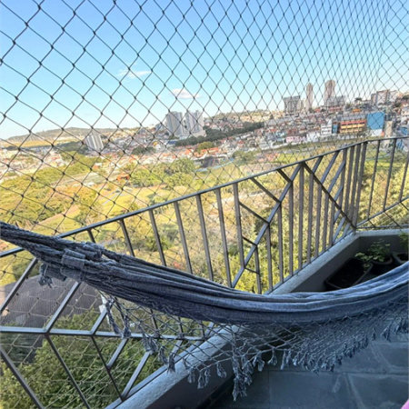 Apartamento à venda com 3 quartos, sendo 1 suíte,  em Parque Santana, Mogi das Cruzes, SP