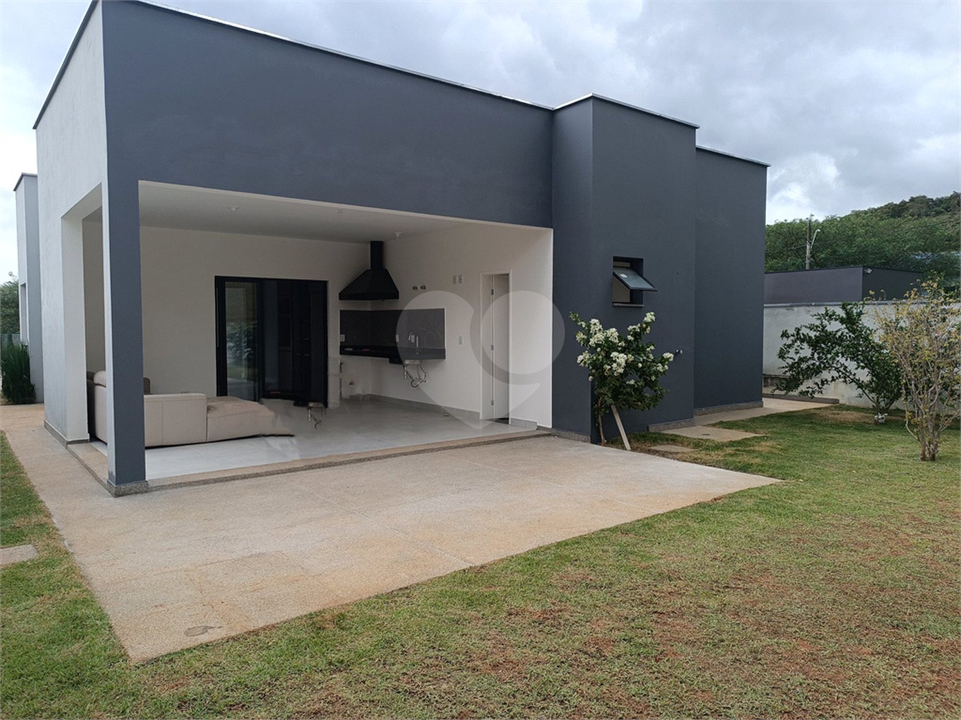 Casa à venda com 3 suítes no condomínio Altos de São Roque, São Roque - SP