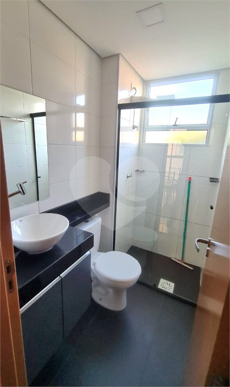 Apartamento à venda com 2 quartos em Jardim Karolyne, Votorantim, SP