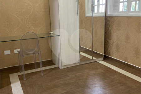 Casa de Vila à venda com 2 quartos, sendo 1 suíte,  em Silveira, Santo André, SP