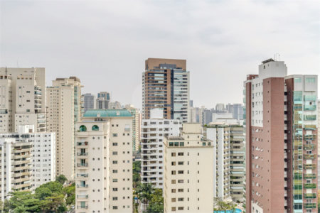 Apartamento à venda com 4 quartos, sendo 2 suítes, em Brooklin, São Paulo, SP