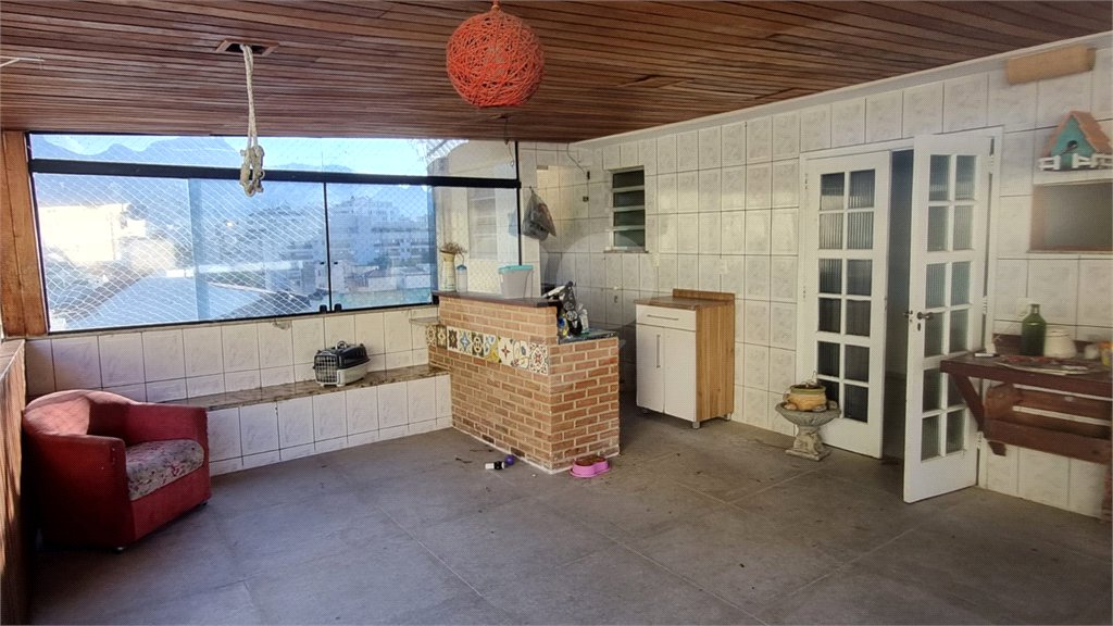 Casa de Vila à venda com 3 quartos, sendo 2 suítes,  em Tijuca, Rio de Janeiro, RJ