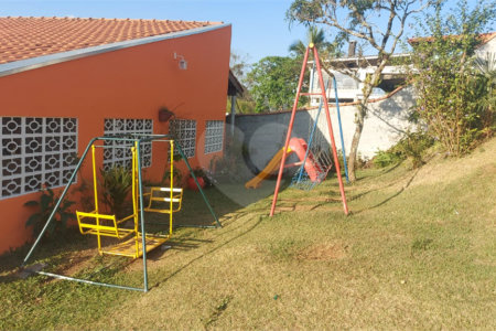 Chácara para alugar com 5 quartos, sendo 3 suítes, em Jardim Estância Brasil, Atibaia, SP