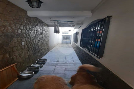 Sobrado à venda com 4 quartos, sendo 1 suíte, em Vila Marari, São Paulo, SP