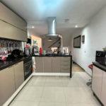 Sobrado à Venda MOBILIADO com 192m² no coração do Jardim Bonfiglioli