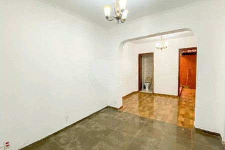 Sobrado com 400m² , 3 dormitórios , sendo 2 suítes , 3 vagas , à venda no centro de Santo André.