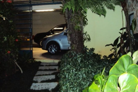 Sobrado à venda 400m² com 4 quartos, sendo 2 suítes, 6 vagas no Jardim Peri Peri próximo metrô Vila Sônia