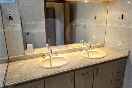 Casa Locação e Venda Condomínio Portal de Itaici 04 Dormitórios 02 suítes