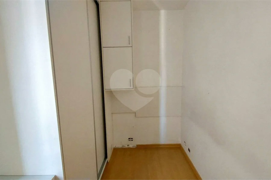 Apartamento de 03 dormitórios. Agende uma visita.