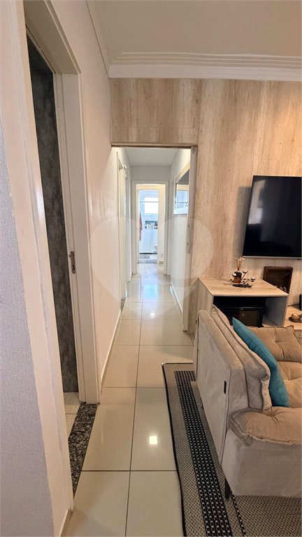 Apartamento à venda com 3 quartos, sendo 1 suíte, em Jardim Tupanci, Barueri, SP