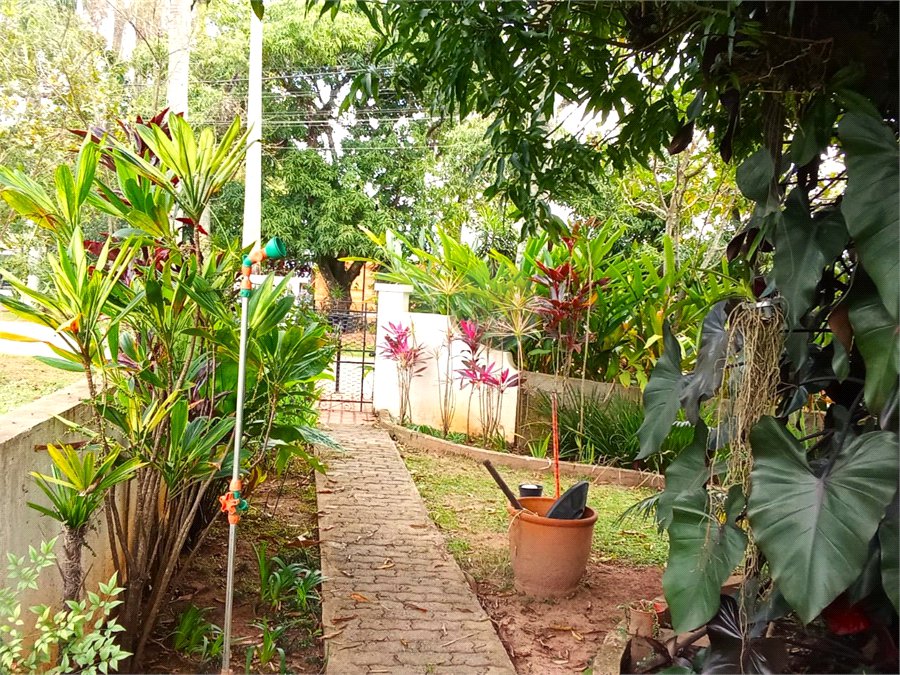 Casa à venda com 4 quartos, sendo 2 suítes,  no condomínio Vivenda do Lago, Sorocaba - SP