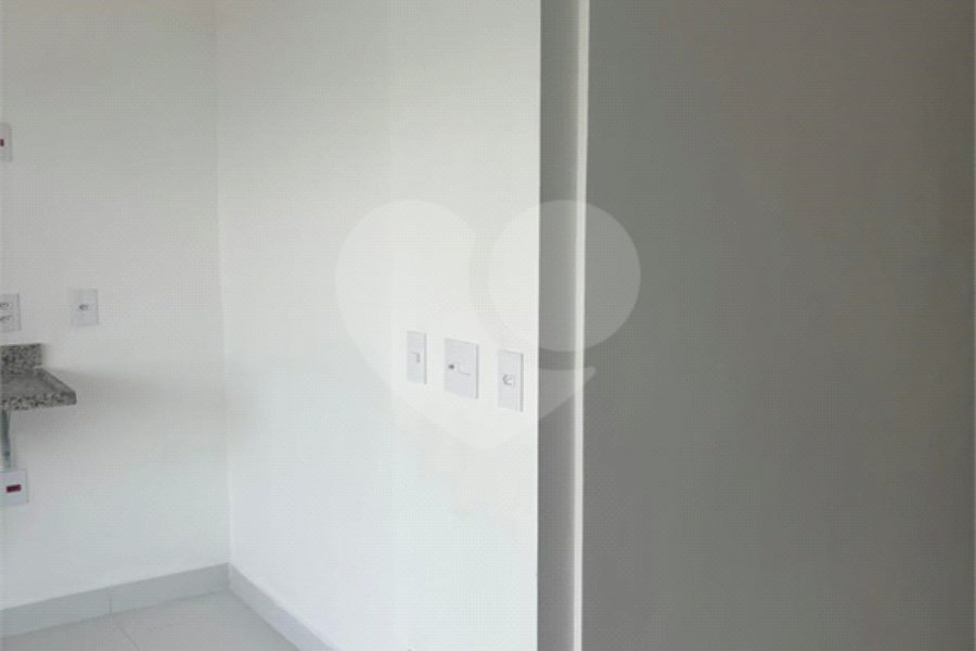 Apartamento à venda com 3 quartos, sendo 1 suíte,  em Barueri, Barueri, SP