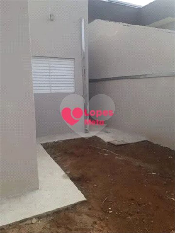 Casa à venda com 2 quartos, sendo 1 suíte, em Residencial Estoril, Taubaté, SP