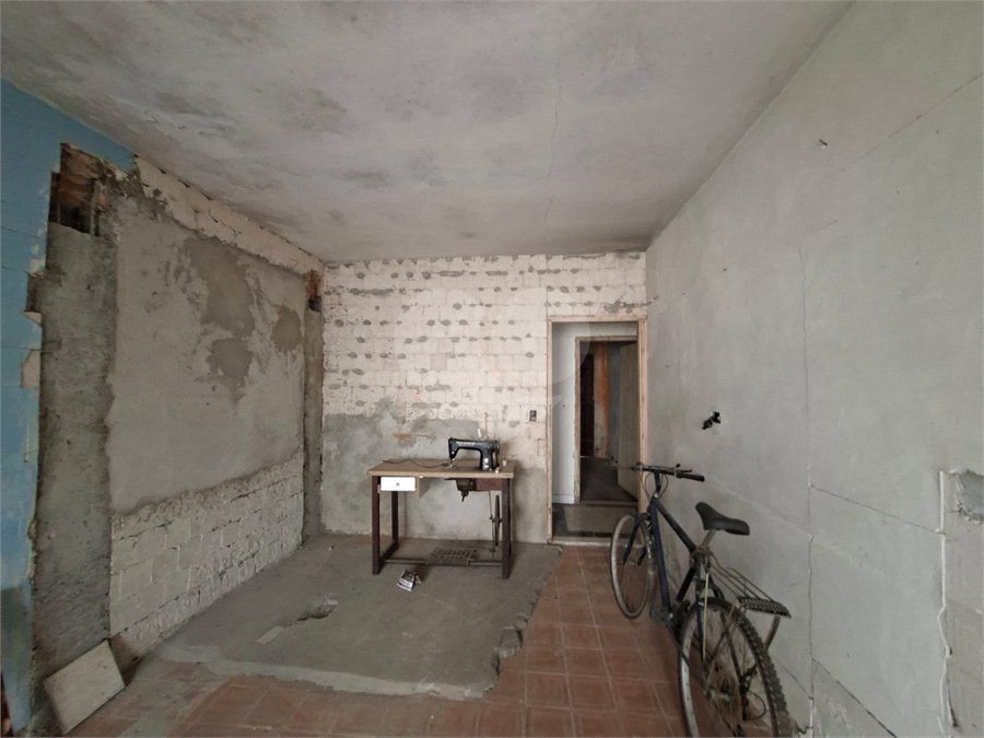 Casa à venda com 2 quartos, sendo 1 suíte, em Vila Galvão, Guarulhos, SP