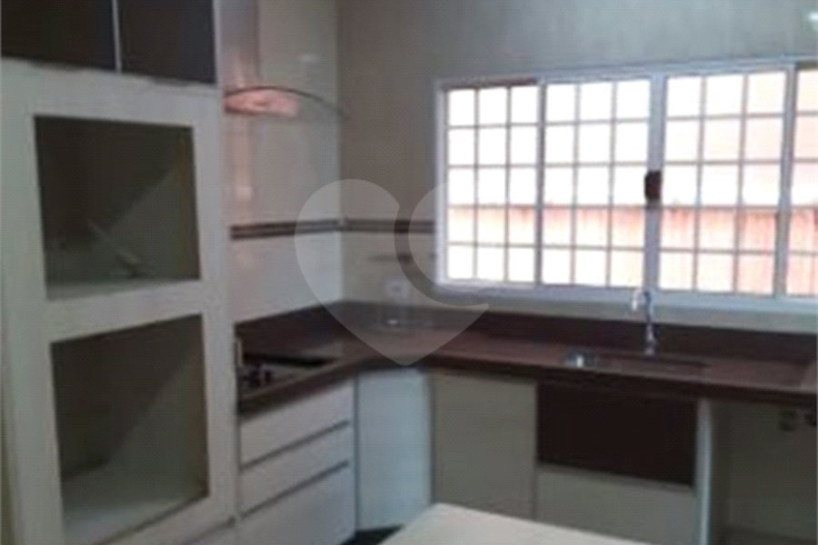 Sobrado à venda com 3 quartos, sendo 1 suíte, em Jaraguá, São Paulo, SP