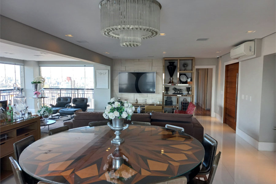 Apartamento à venda com 4 suítes em Santa Teresinha, São Paulo, SP