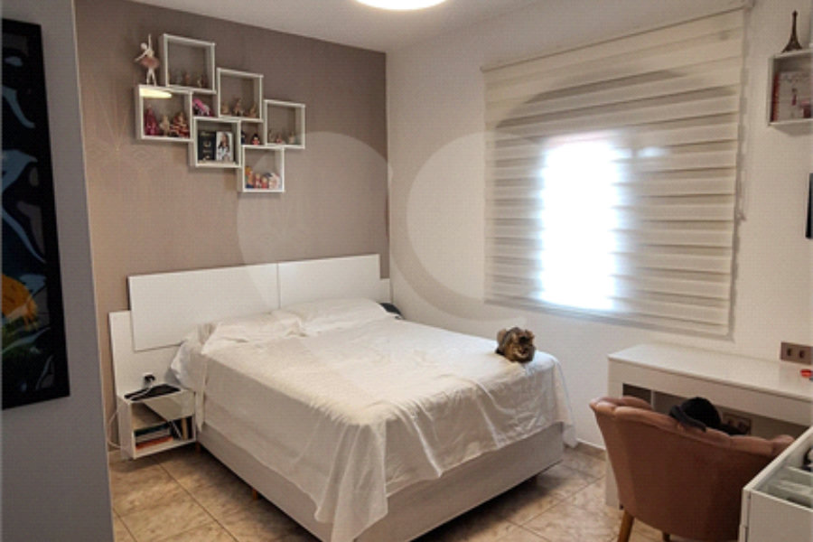Sobrado à venda com 4 quartos, sendo 1 suíte, em Tremembé, São Paulo, SP