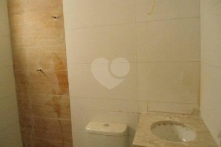 Casa à venda com 2 suítes no condomínio Ilha da Madeira, São Paulo - SP