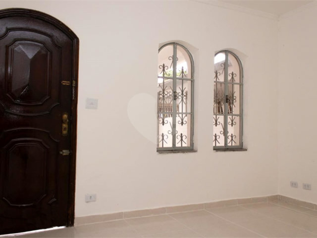 Sobrado à venda com 3 quartos, sendo 1 suíte,  em Vila Guilherme, São Paulo, SP