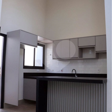 Casa à venda com 3 quartos, sendo 1 suíte, no condomínio Village Moutonee Salto, Salto - SP