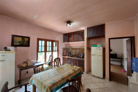 Casa à venda com 5 quartos, sendo 1 suíte, em Eldorado, São Paulo, SP