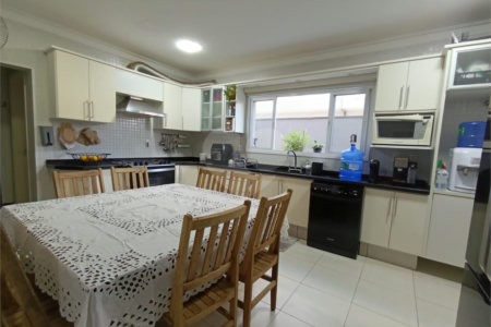 Casa à venda com 4 quartos, sendo 1 suíte, no condomínio Jardim Reserva Bom Viver de Indaiatuba, Indaiatuba - SP