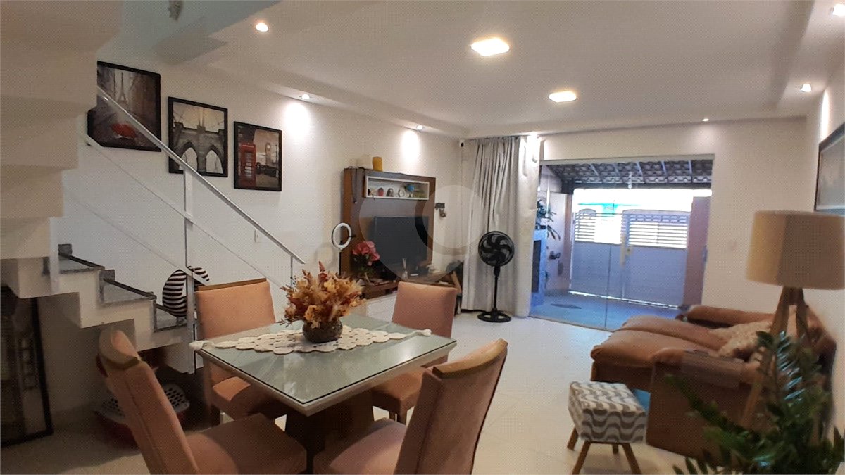 Casa à venda com 2 suítes em Campo Grande, Rio de Janeiro, RJ