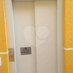 Casa à venda com 3 quartos, sendo 2 suítes, no condomínio Residencial Vegas, São Paulo - SP