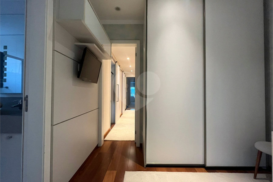 Apartamento à venda com 4 suítes em Santana, São Paulo, SP