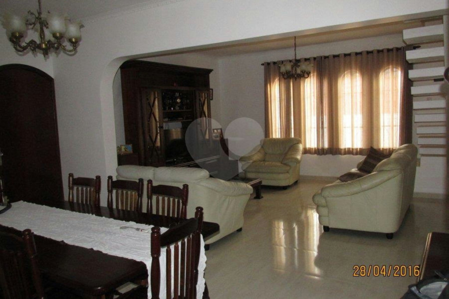 Sobrado à venda com 4 quartos, sendo 1 suíte,  em Vila Nova Cachoeirinha, São Paulo, SP