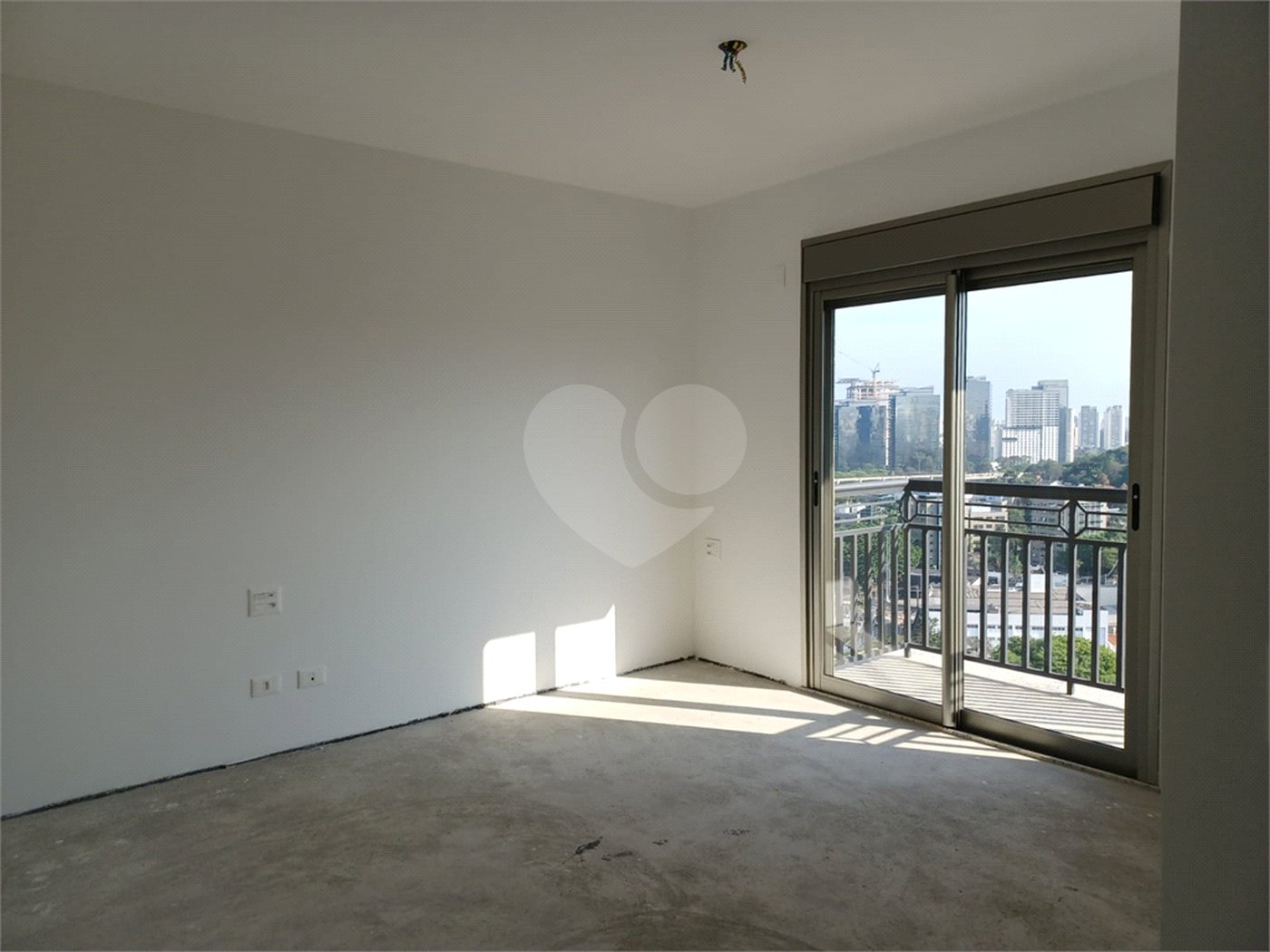 Apartamento à venda com 4 suítes em Real Parque, São Paulo, SP