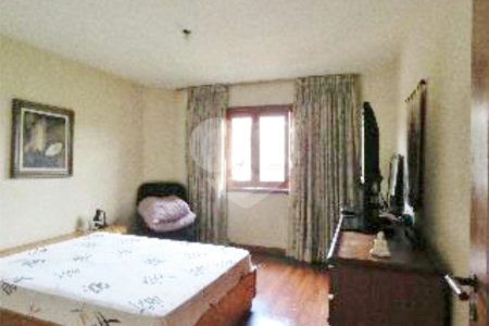 Casa à venda com 4 quartos, sendo 1 suíte, em Planalto Paulista, São Paulo, SP