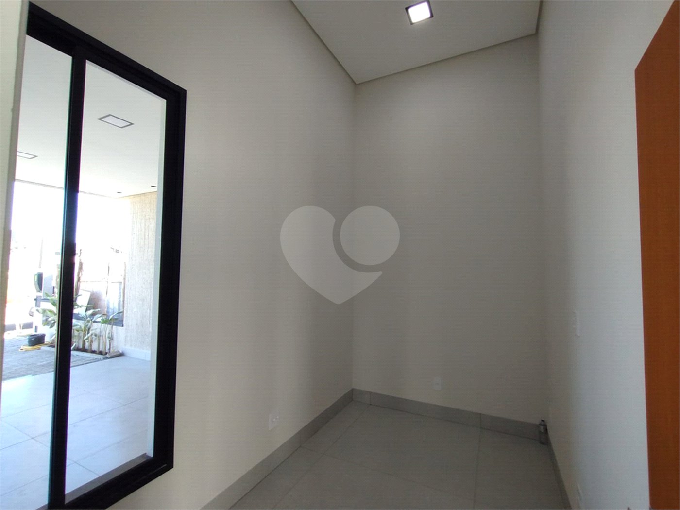 Casa à venda com 3 suítes no condomínio Residencial Golden Ville, Itapetininga - SP