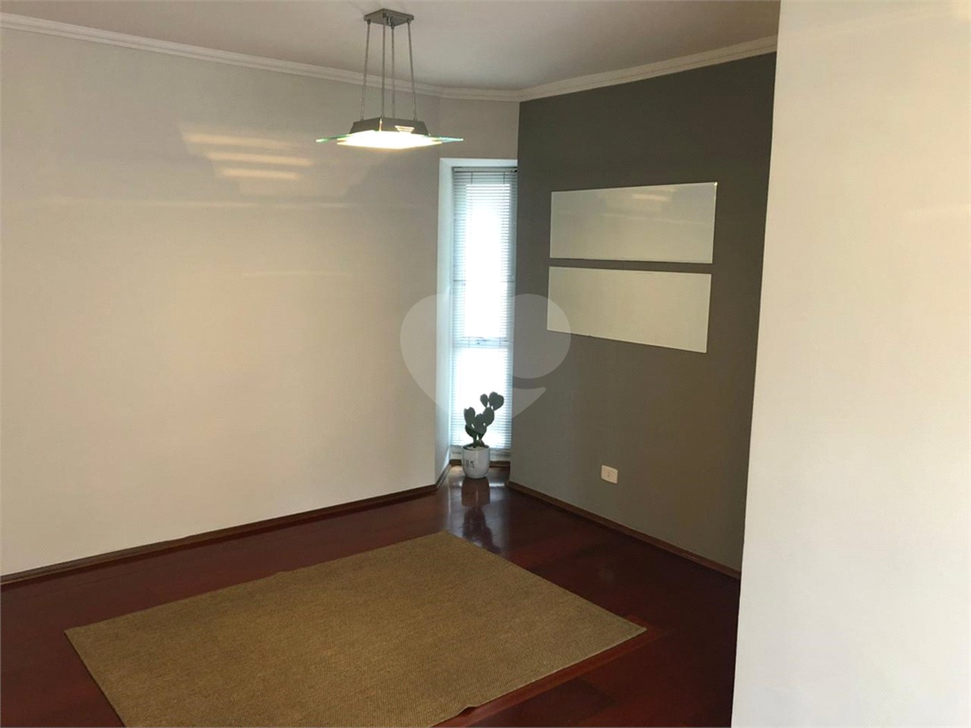 Apartamento à venda com 2 quartos, sendo 1 suíte,  em Vila Olímpia, São Paulo, SP