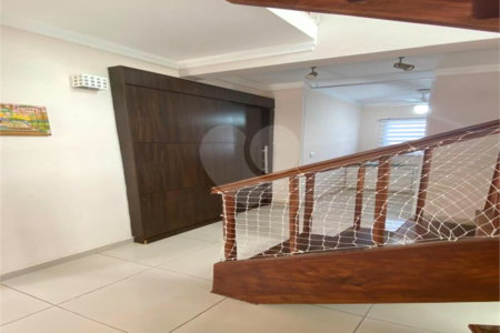 Casa à venda com 3 quartos, sendo 1 suíte, no condomínio Residencial Green Village, Indaiatuba - SP