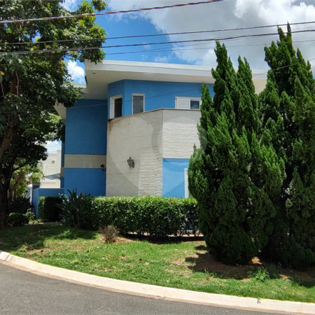 Casa à venda com 3 suítes no condomínio Parque do Varvito, Itu - SP