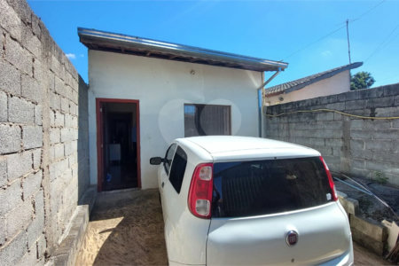 Casa à venda com 2 quartos em Residencial Hípica Jaguari, Bragança Paulista, SP