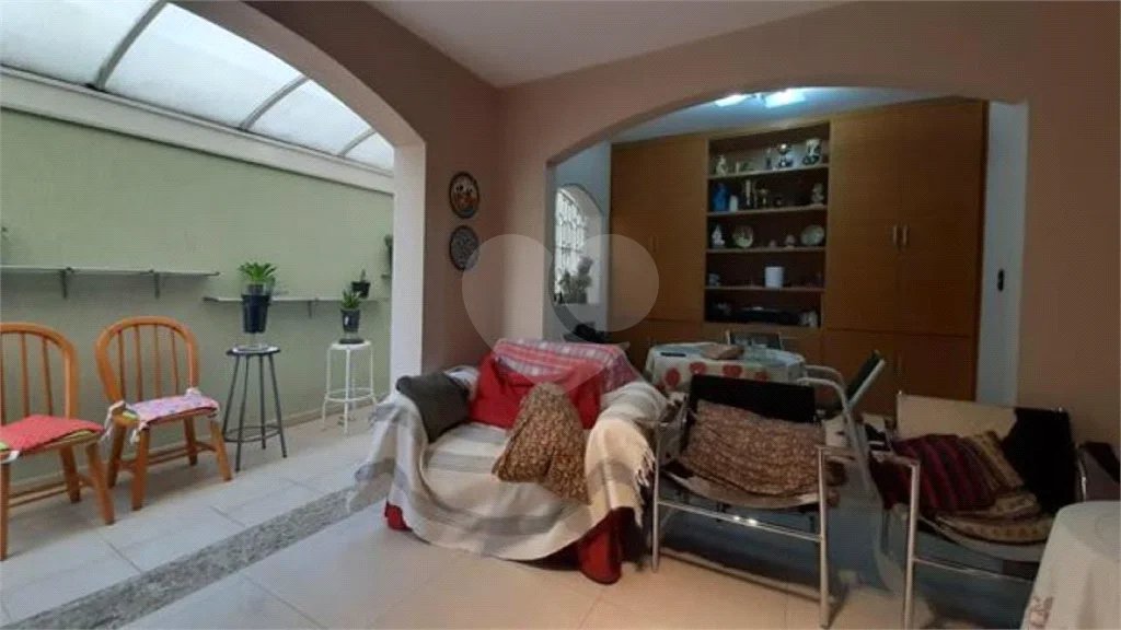 Casa à venda com 4 quartos, sendo 2 suítes, em MORUMBI, São Paulo, SP