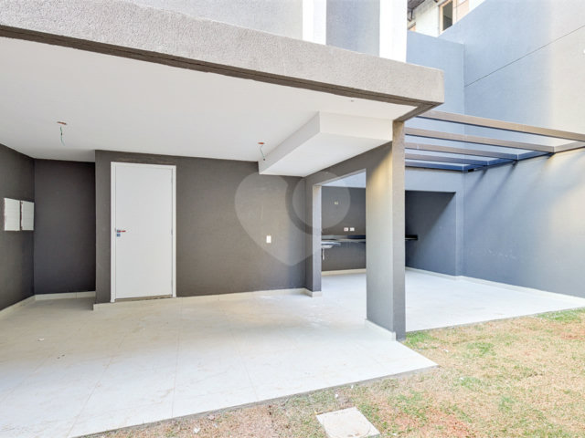 Casa à venda com 3 quartos, sendo 1 suíte,  no condomínio Cube Villa, São Paulo - SP