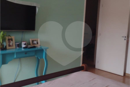 Sobrado à venda com 3 quartos, sendo 1 suíte, em Jardim da Mamãe, Guarulhos, SP
