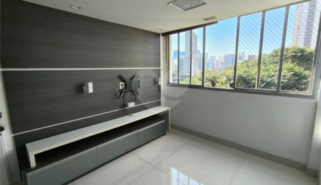 Apartamento à venda com 2 quartos em Brooklin Paulista, São Paulo, SP