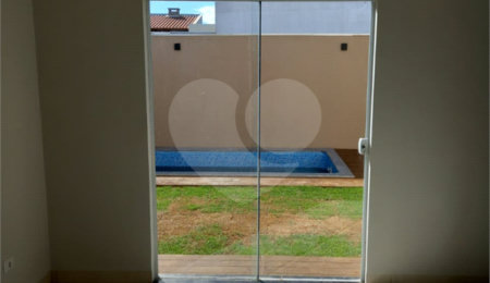 Terreno à venda com 2 quartos, sendo 1 suíte,  no condomínio Costa Leste, Três Lagoas - MS