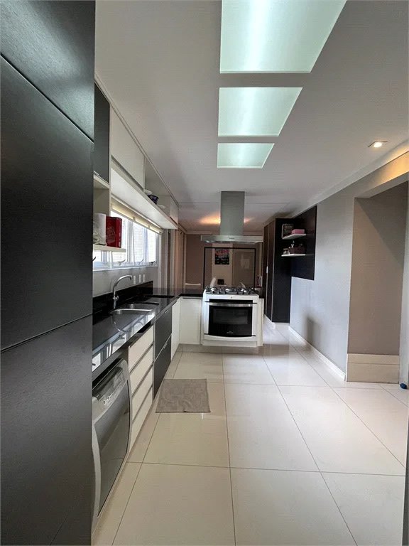 Apartamento à venda com 4 suítes em Jardim Morumbi, São Paulo, SP
