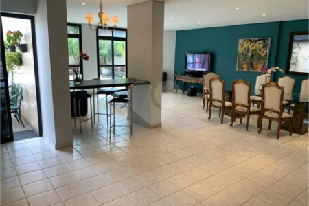 Apartamento à venda ou para alugar com 4 quartos, sendo 1 suíte, em Pinheiros, São Paulo, SP