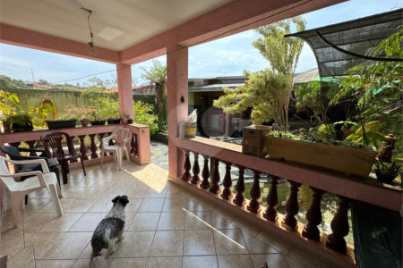 Casa à venda com 3 quartos, sendo 1 suíte, no Centro, Itapetininga, SP