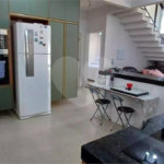 Casa à venda com 3 quartos, sendo 2 suítes, no condomínio Residencial Marchant Buarque, Atibaia - SP