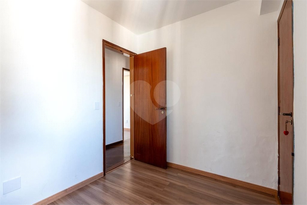 Apartamento à venda com 3 quartos, sendo 1 suíte, em Vila Mariana, São Paulo, SP