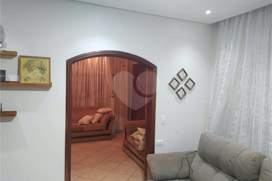Casa à venda com 4 quartos, sendo 1 suíte, em Jardim Santa Cecília, Guarulhos, SP
