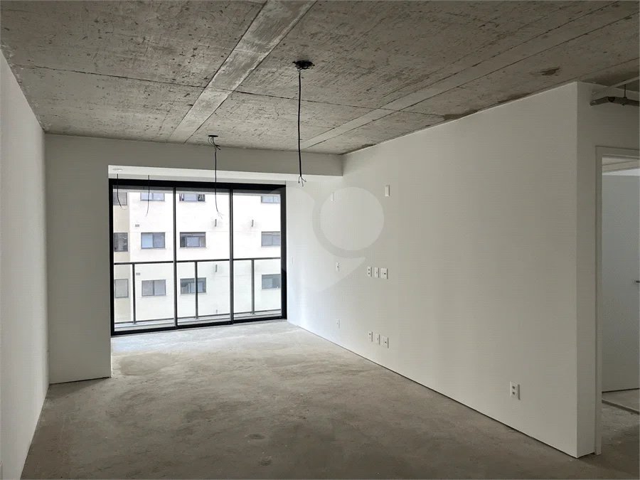 Apartamento à venda com 2 suítes em Cerqueira César, São Paulo, SP