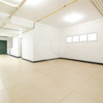 Casa à venda com 4 quartos, sendo 2 suítes, no condomínio Vila das Andorinhas, São Paulo - SP